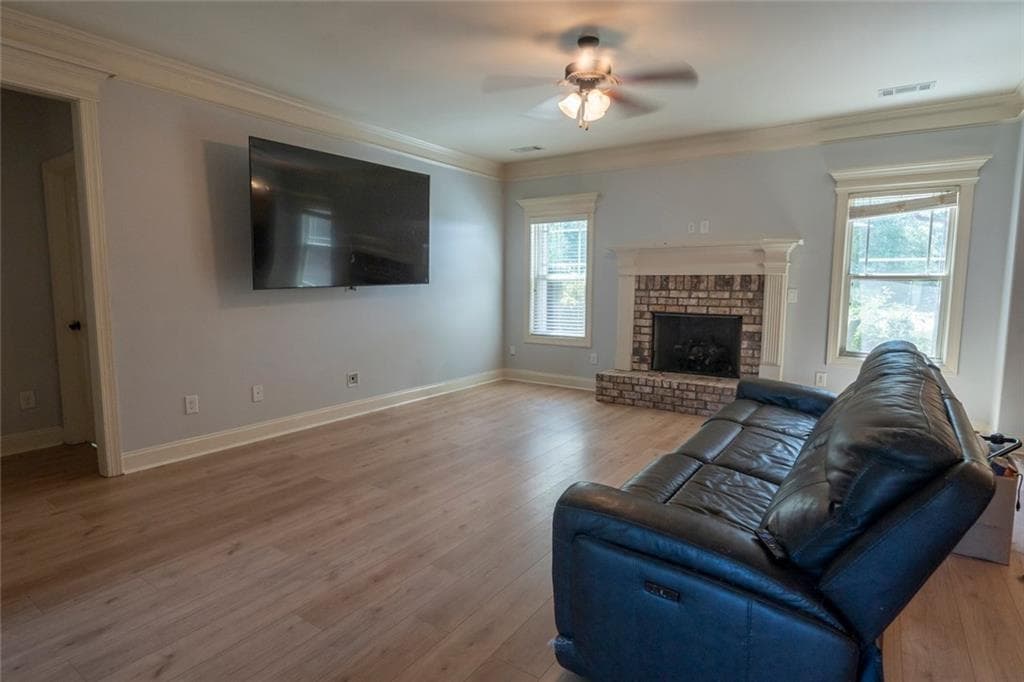 6 bedroom, 4 bathroom, 3,549 sq ft single family residence for sale at 155 Chantilly Lane, Fayetteville, GA 30215 — photo 6