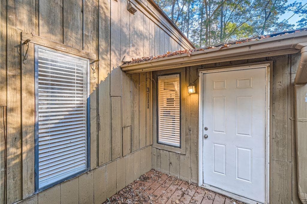 2 bedroom, 1 bathroom, 879 sq ft townhouse for sale at 3111 Fairington Drive, Lithonia, GA 30038 — photo 9