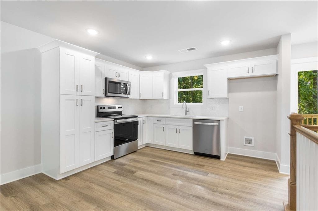 2 bedroom, 2 bathroom, 1,357 sq ft single family residence for sale at 5740 Pebblebrook Trail, Gainesville, GA 30534 — photo 10