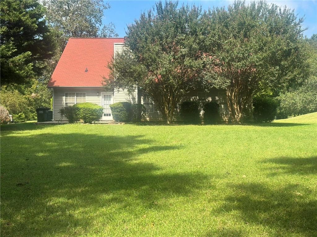 3 bedroom, 2 bathroom, 1,671 sq ft single family residence for sale at 245 Butler Bridge Circle, Covington, GA 30016 — photo 5