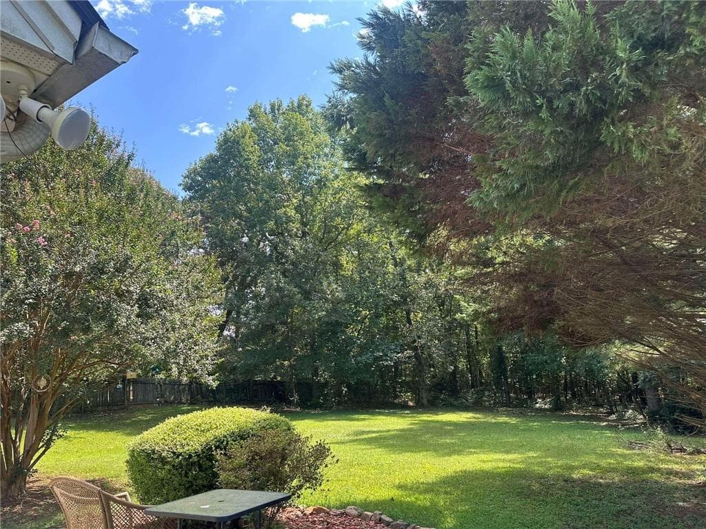 3 bedroom, 2 bathroom, 1,671 sq ft single family residence for sale at 245 Butler Bridge Circle, Covington, GA 30016 — photo 8