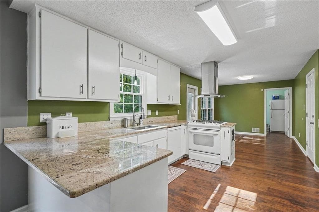 3 bedroom, 3 bathroom single family residence for sale at 285 Creekside Way, Mcdonough, GA 30252 — photo 10