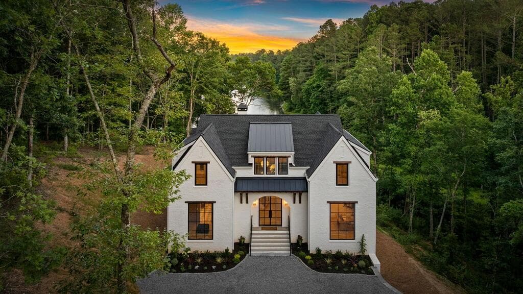 5 bedroom, 4 bathroom, 5,595 sq ft single family residence for sale at 363 Pinnacle Drive, Ellijay, GA 30540 — photo 3