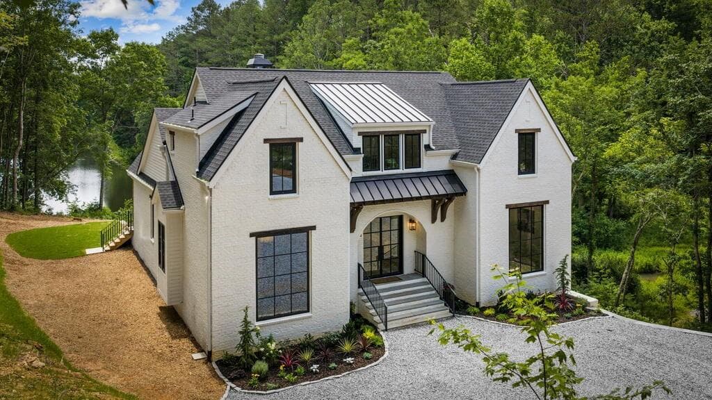 5 bedroom, 4 bathroom, 5,595 sq ft single family residence for sale at 363 Pinnacle Drive, Ellijay, GA 30540 — photo 4