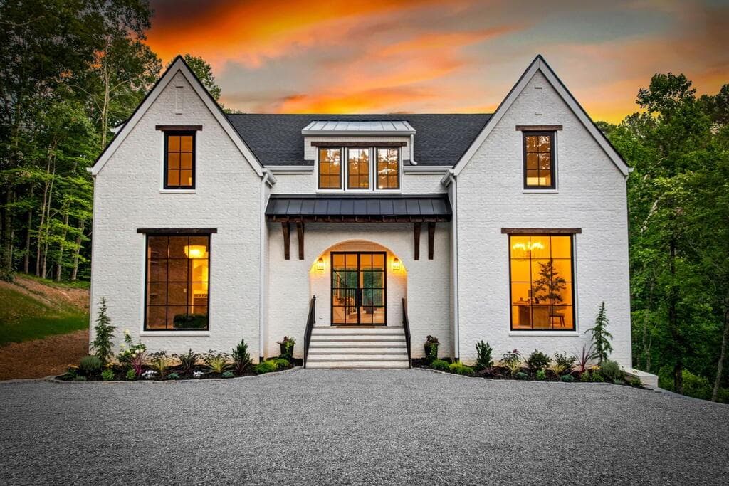 5 bedroom, 4 bathroom, 5,595 sq ft single family residence for sale at 363 Pinnacle Drive, Ellijay, GA 30540 — photo 5