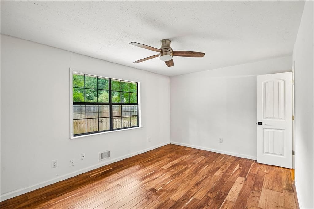 3 bedroom, 2 bathroom, 1,520 sq ft single family residence under contract at 85 Hidden Forest Road, Covington, GA 30014 — photo 9