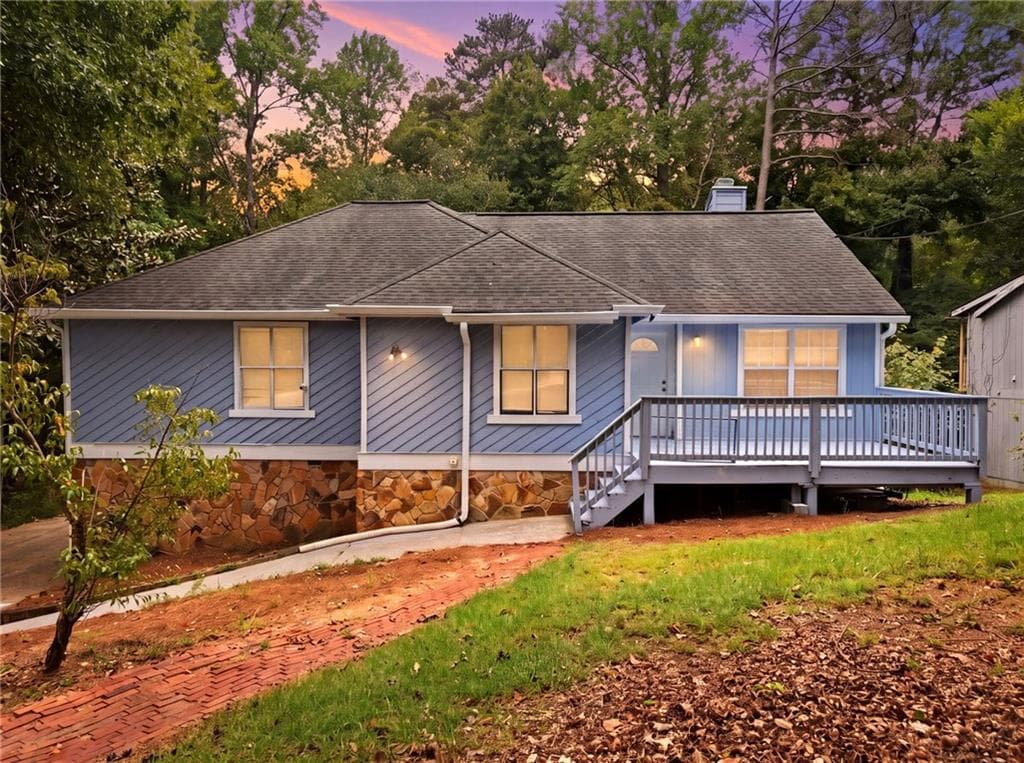 5 bedroom, 3 bathroom, 2,540 sq ft single family residence for sale at 5280 Nathan Drive, Lilburn, GA 30047 — photo 6