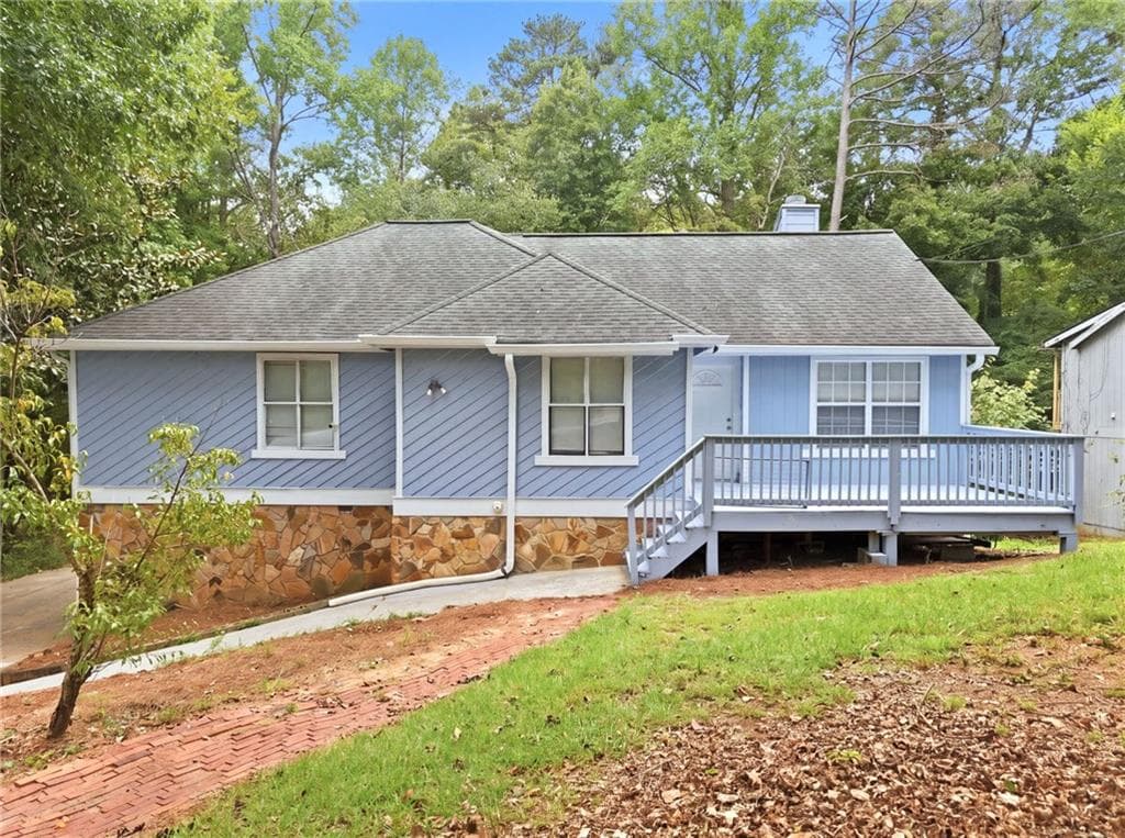 5 bedroom, 3 bathroom, 2,540 sq ft single family residence for sale at 5280 Nathan Drive, Lilburn, GA 30047 — photo 7