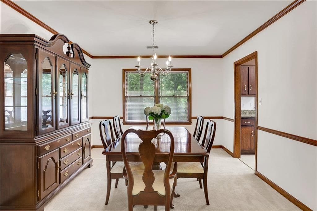 4 bedroom, 3 bathroom, 2,189 sq ft single family residence under contract at 1419 Churchill Way, Marietta, GA 30062 — photo 3
