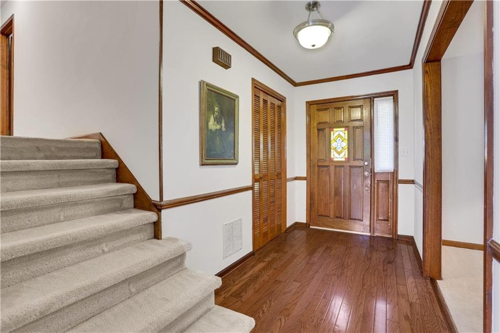 4 bedroom, 3 bathroom, 2,189 sq ft single family residence under contract at 1419 Churchill Way, Marietta, GA 30062 — photo 9
