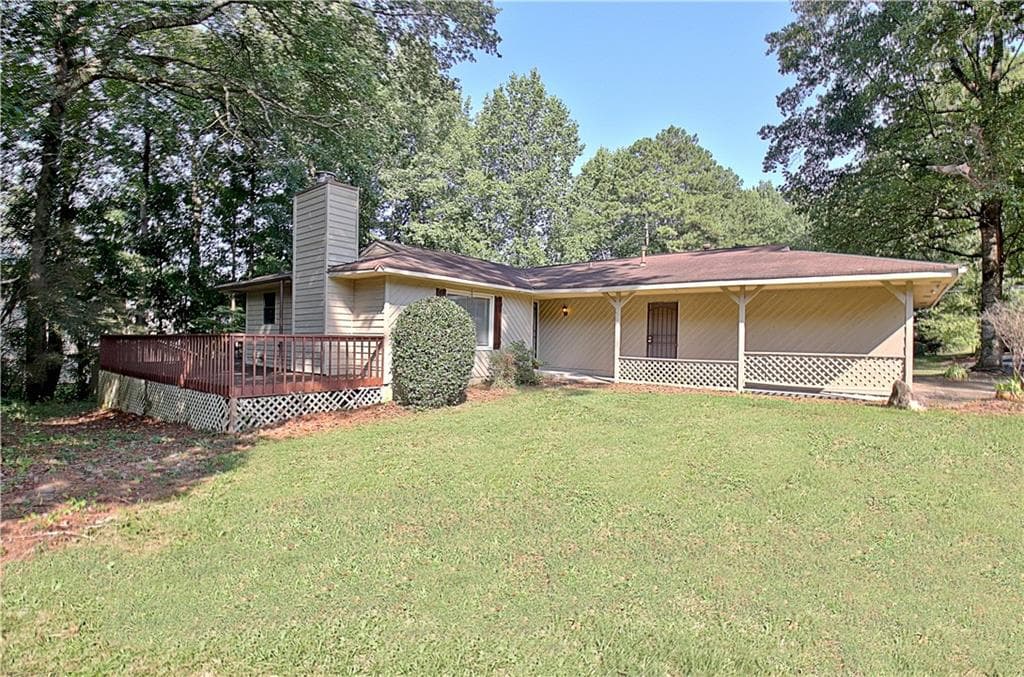 4 bedroom, 2 bathroom, 2,024 sq ft single family residence for sale at 6430 Beethoven Circle, Riverdale, GA 30296 — photo 4