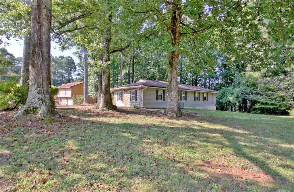 4 bedroom, 2 bathroom, 2,024 sq ft single family residence for sale at 6430 Beethoven Circle, Riverdale, GA 30296 — photo 8