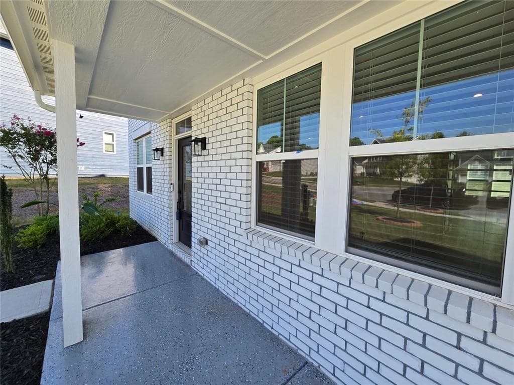 5 bedroom, 3 bathroom, 3,155 sq ft single family residence for rent at 121 Linden Court, Braselton, GA 30517 for $2,600 a month — photo 3
