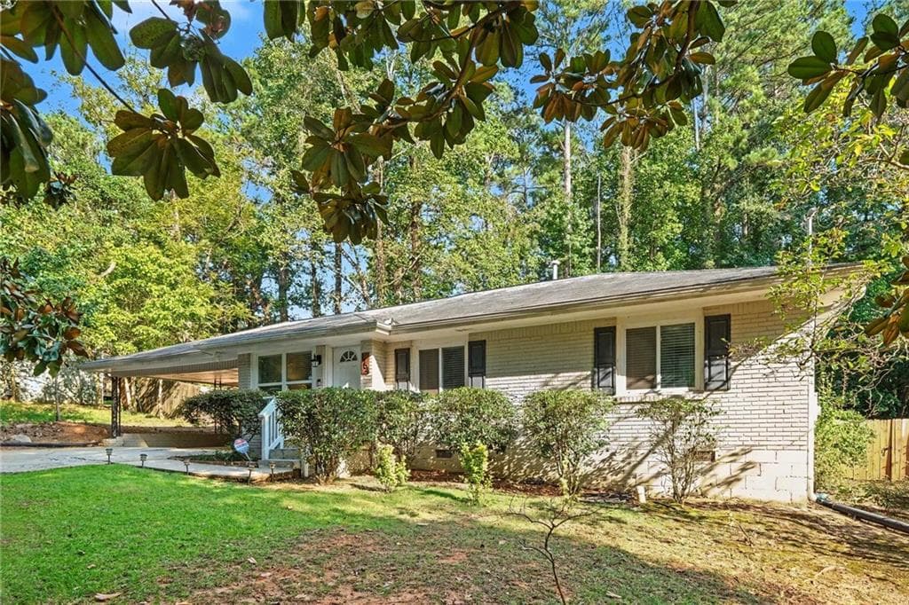 2 bedroom, 2 bathroom, 1,014 sq ft single family residence for sale at 1764 Hollyhock Terrace, Decatur, GA 30032 — photo 7
