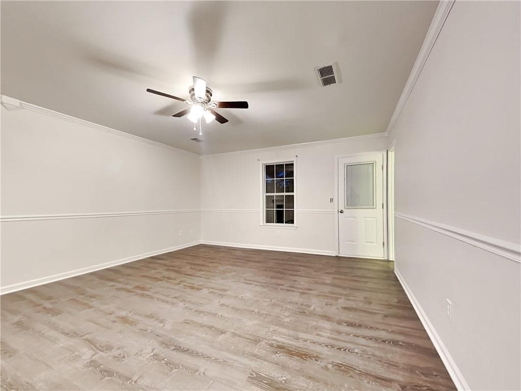3 bedroom, 3 bathroom, 2,108 sq ft single family residence for rent at 982 Forest Glen, Jonesboro, GA 30238 for $1,900 a month — photo 6
