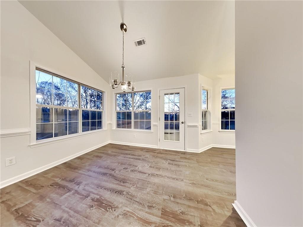 3 bedroom, 3 bathroom, 2,108 sq ft single family residence for rent at 982 Forest Glen, Jonesboro, GA 30238 for $1,900 a month — photo 9