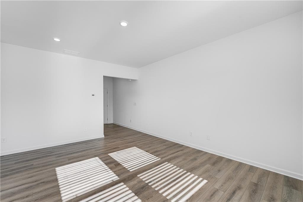 3 bedroom, 3 bathroom, 1,507 sq ft single family residence for sale at 25 Gulfstream Drive, LaGrange, GA 30241 — photo 8