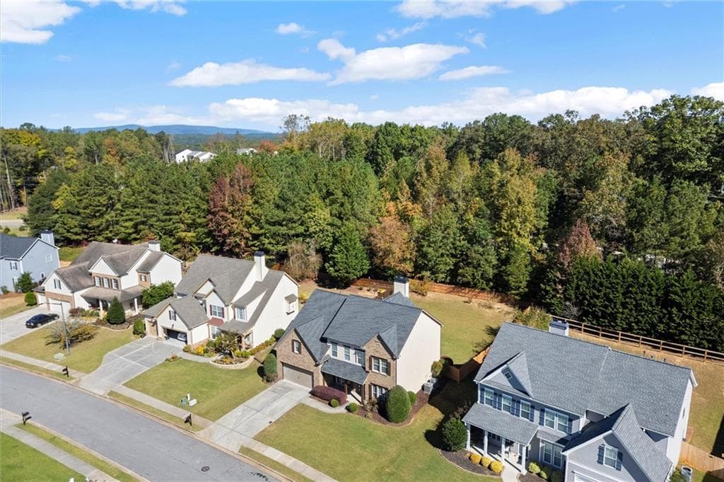 5 bedroom, 3 bathroom, 3,074 sq ft single family residence for rent at 265 Parc Drive, Canton, GA 30114 for $3,200 a month — photo 3