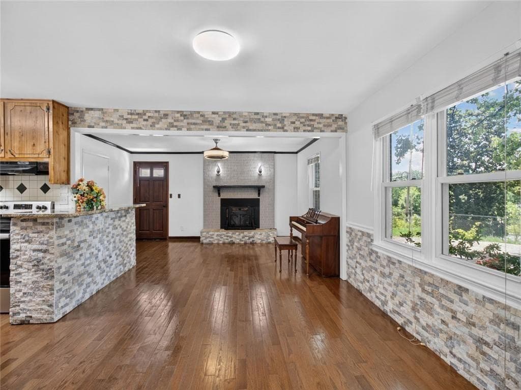 3 bedroom, 2 bathroom, 1,620 sq ft single family residence for sale at 797 E Morningside Drive, Lawrenceville, GA 30043 — photo 9