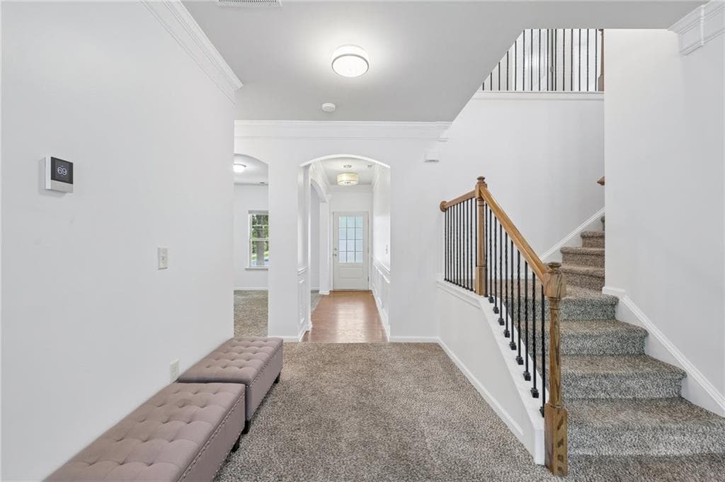4 bedroom, 3 bathroom, 2,500 sq ft single family residence for sale at 708 Pineglen Drive, Acworth, GA 30102 — photo 3