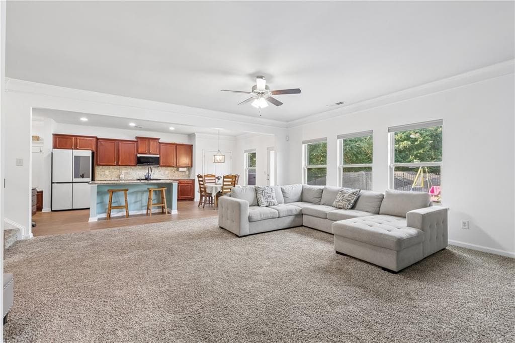 4 bedroom, 3 bathroom, 2,500 sq ft single family residence for sale at 708 Pineglen Drive, Acworth, GA 30102 — photo 5