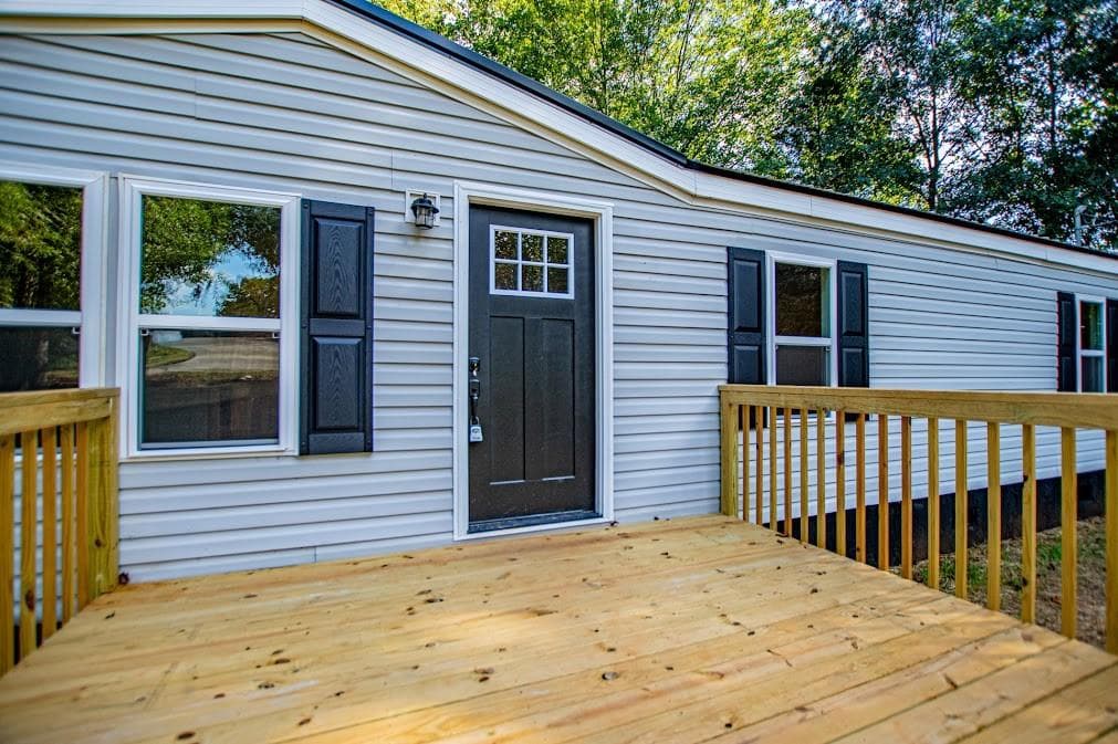 4 bedroom, 2 bathroom, 1,440 sq ft single family residence for sale at 61 Crest Road, Carrollton, GA 30116 — photo 4