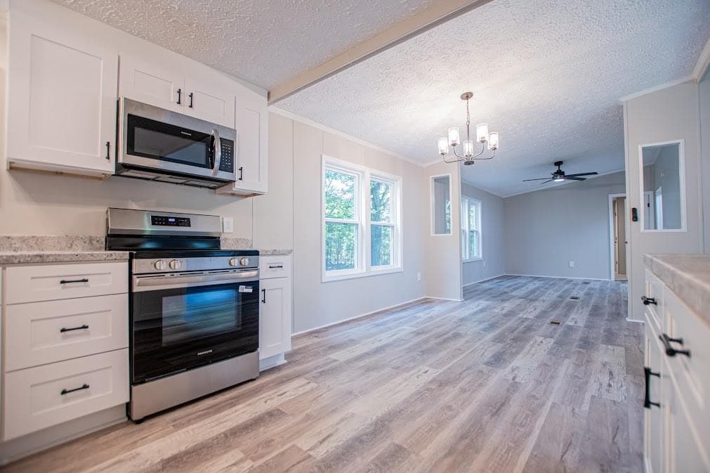 4 bedroom, 2 bathroom, 1,440 sq ft single family residence for sale at 61 Crest Road, Carrollton, GA 30116 — photo 6