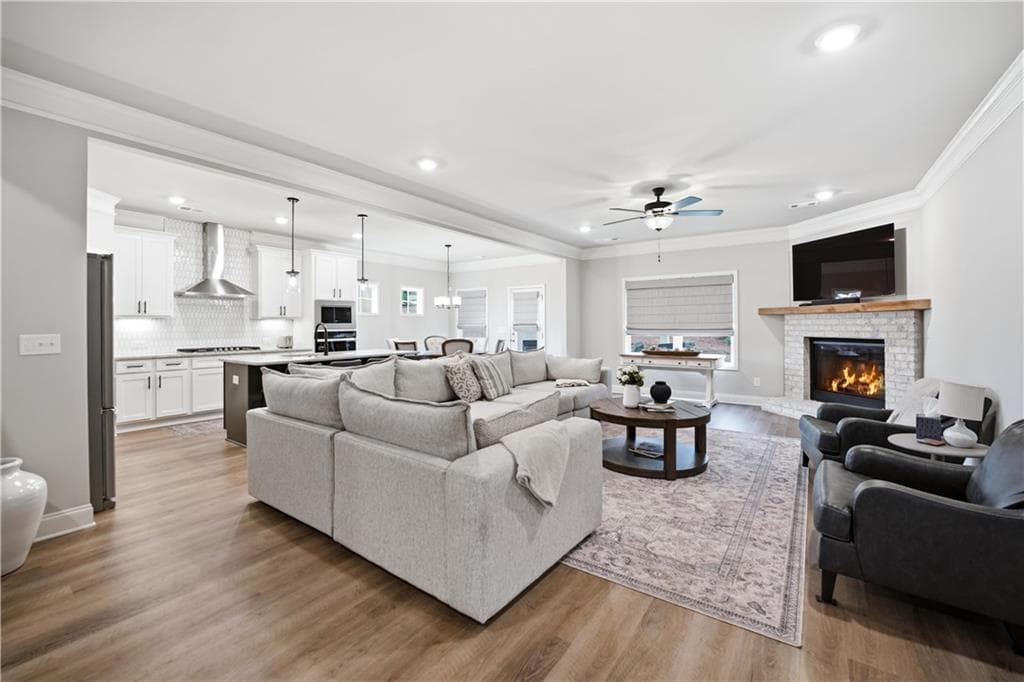 4 bedroom, 3 bathroom, 2,517 sq ft single family residence for sale at 155 Cherokee Rose Lane, Hoschton, GA 30548 — photo 5