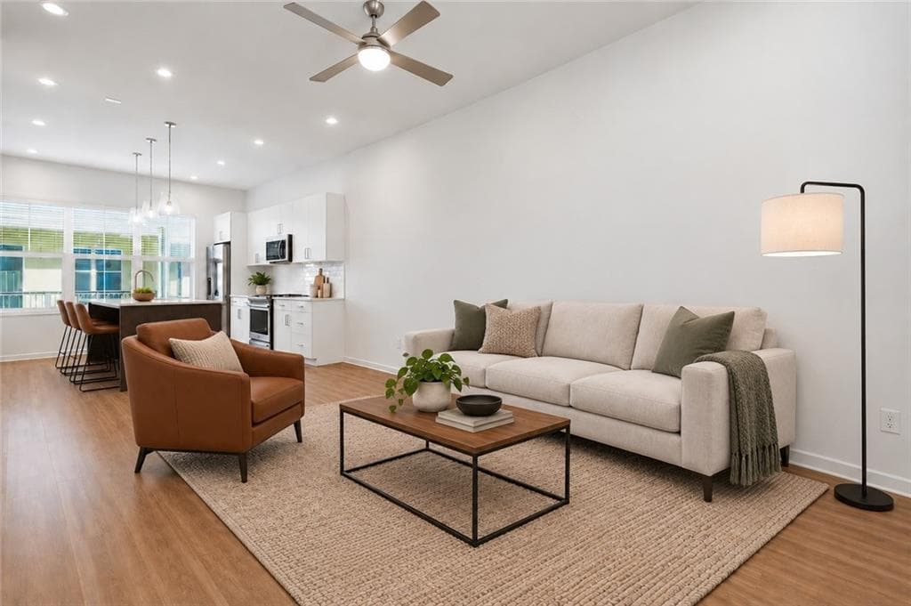 2 bedroom, 2 bathroom, 1,168 sq ft townhouse for sale at 179 Color Circle, Atlanta, GA 30317 — photo 8