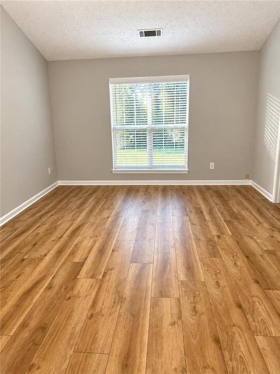 5 bedroom, 2 bathroom, 2,159 sq ft single family residence for rent at 1055 Chatham Road, Buford, GA 30518 for $2,600 a month — photo 5