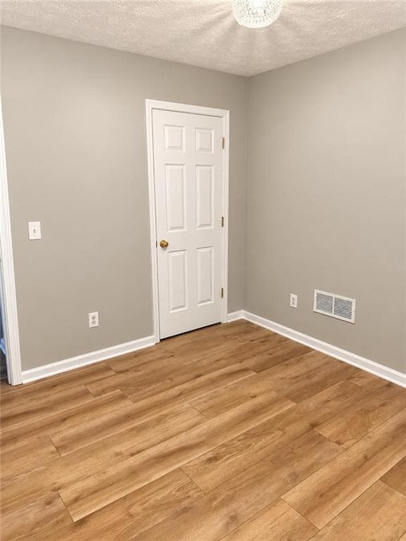5 bedroom, 2 bathroom, 2,159 sq ft single family residence for rent at 1055 Chatham Road, Buford, GA 30518 for $2,600 a month — photo 6