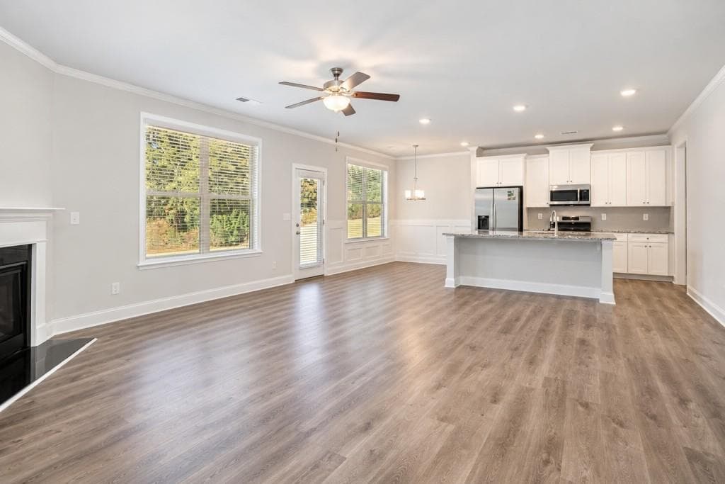 4 bedroom, 3 bathroom, 2,316 sq ft single family residence for sale at 377 Hellen Valley Drive, Braselton, GA 30517 — photo 9