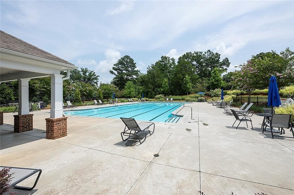 4 bedroom, 3 bathroom, 2,095 sq ft single family residence for rent at 133 Verona Drive, Cartersville, GA 30120 for $2,250 a month — photo 10