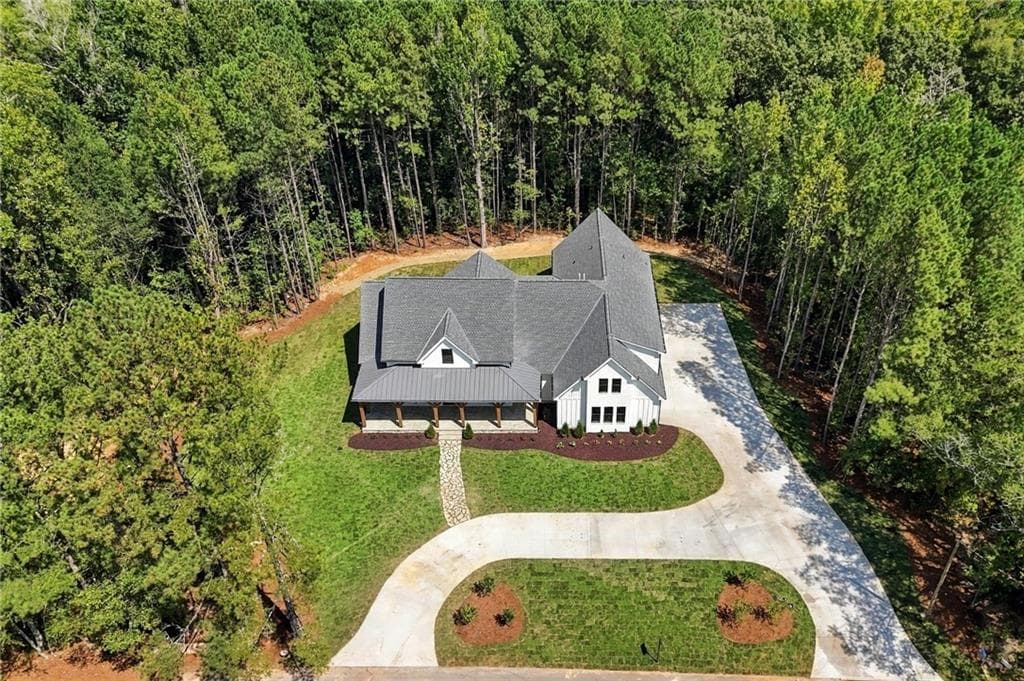 6 bedroom, 6 bathroom, 5,350 sq ft single family residence for sale at 5948 McCoy Road, Acworth, GA 30101 — photo 8