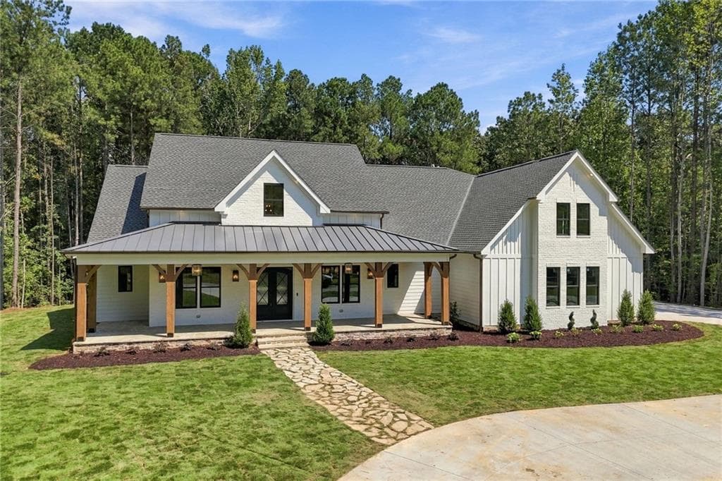 6 bedroom, 6 bathroom, 5,350 sq ft single family residence for sale at 5948 McCoy Road, Acworth, GA 30101 — photo 3