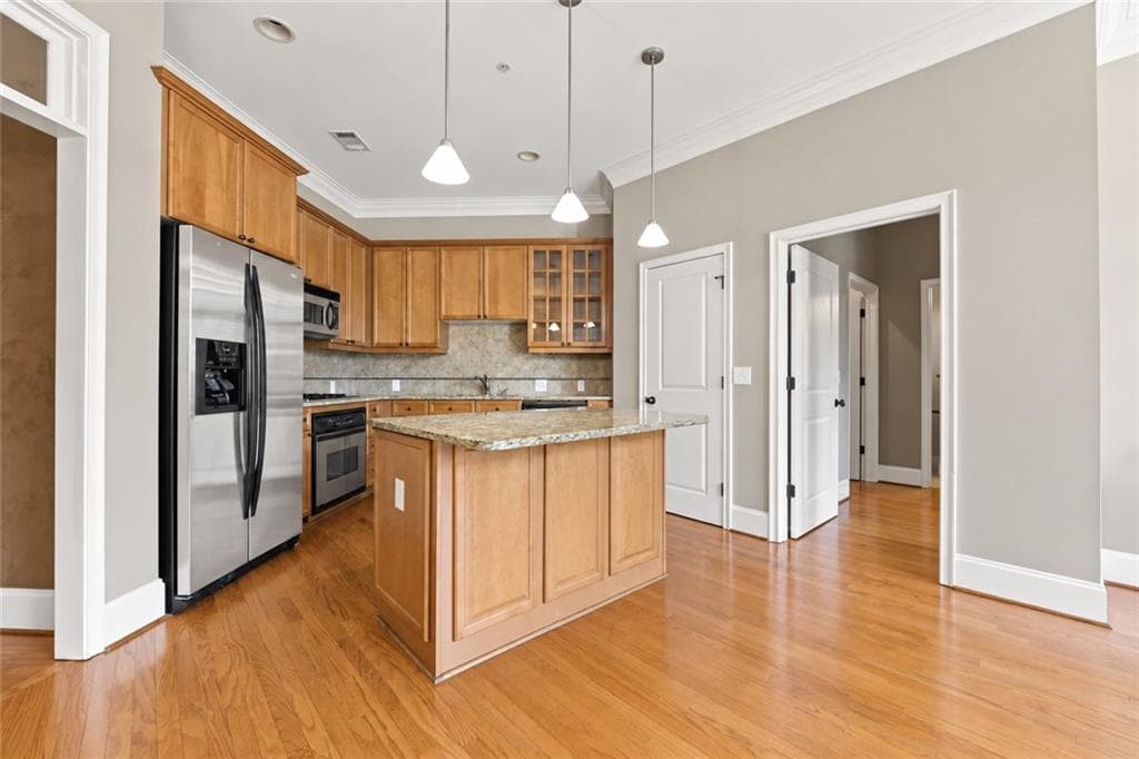 2 bedroom, 3 bathroom, 1,292 sq ft condominium for sale at 11 Perimeter Center 1417, Atlanta, GA 30346 — photo 9