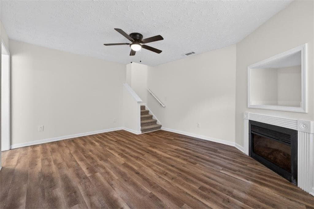 5 bedroom, 4 bathroom, 2,242 sq ft single family residence for sale at 1424 Steam Engine Way, Conyers, GA 30013 — photo 9