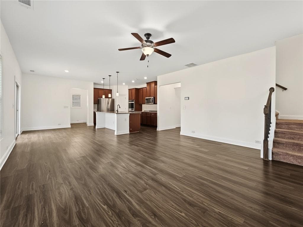 4 bedroom, 3 bathroom, 2,386 sq ft single family residence for sale at 1118 Hibiscus Way, Mableton, GA 30126 — photo 7