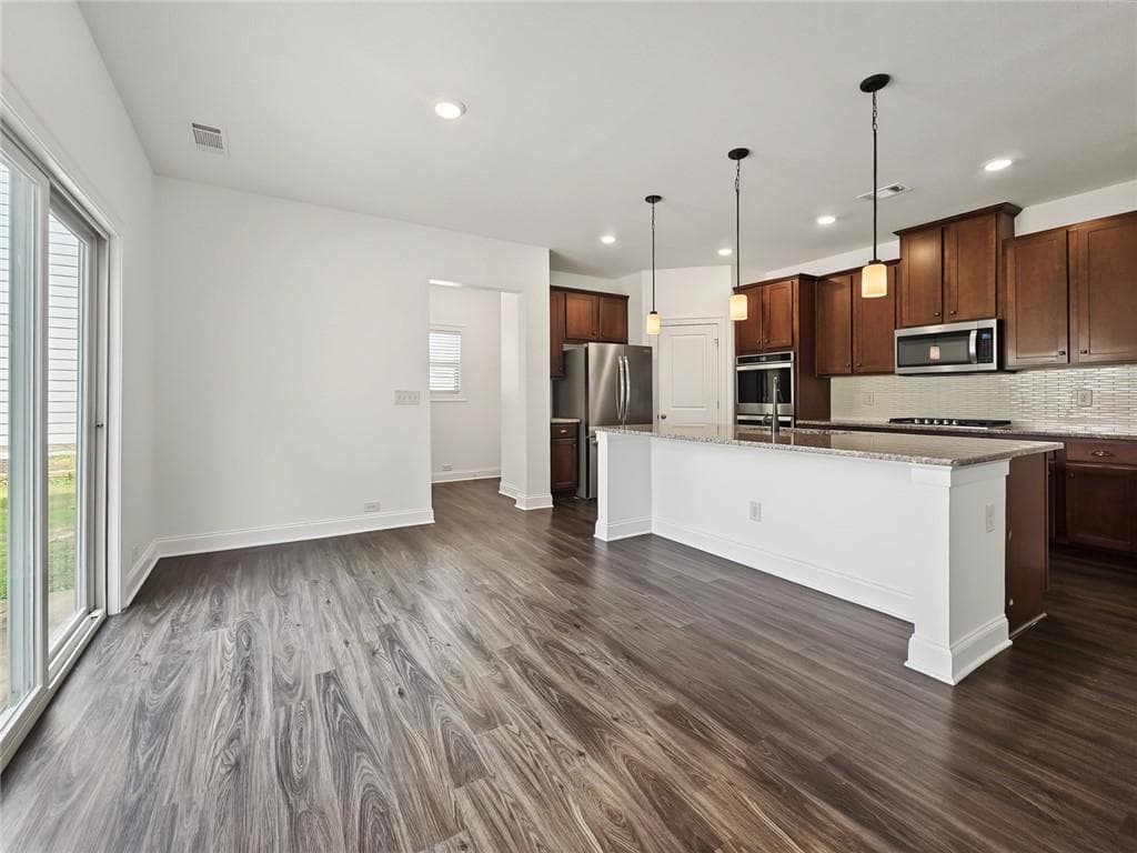 4 bedroom, 3 bathroom, 2,386 sq ft single family residence for sale at 1118 Hibiscus Way, Mableton, GA 30126 — photo 9