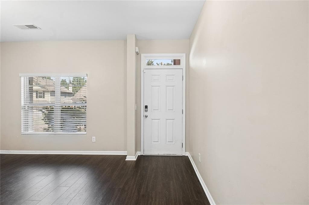 4 bedroom, 3 bathroom, 2,327 sq ft single family residence for rent at 462 Fredrick Drive, Mcdonough, GA 30253 for $2,500 a month — photo 4