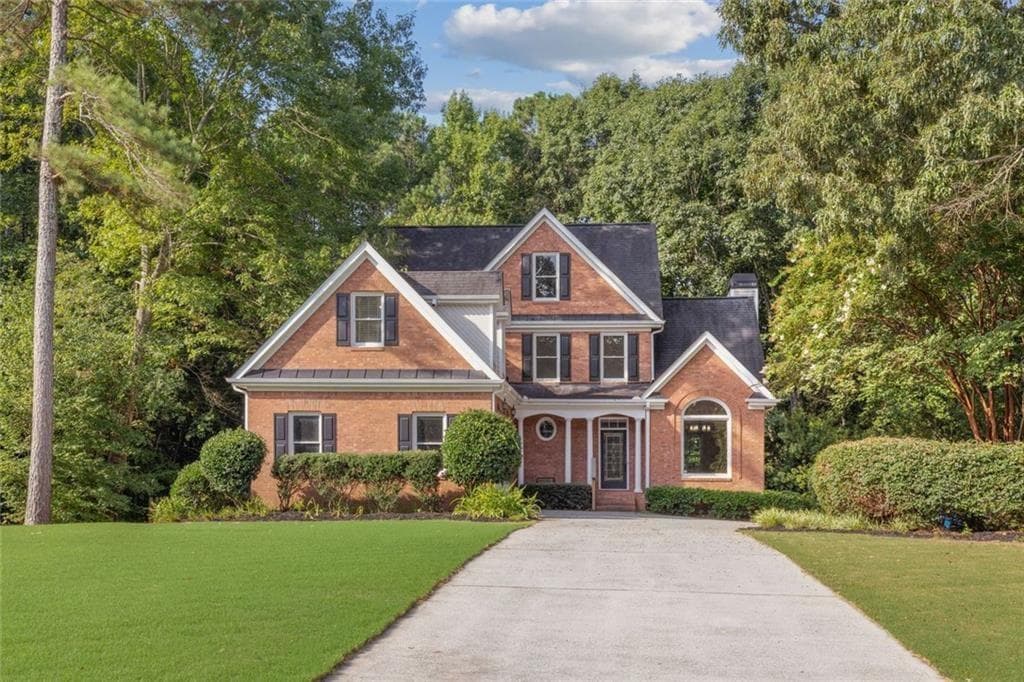 5 bedroom, 4 bathroom, 4,432 sq ft single family residence for sale at 395 Amberbrook Circle, Grayson, GA 30017