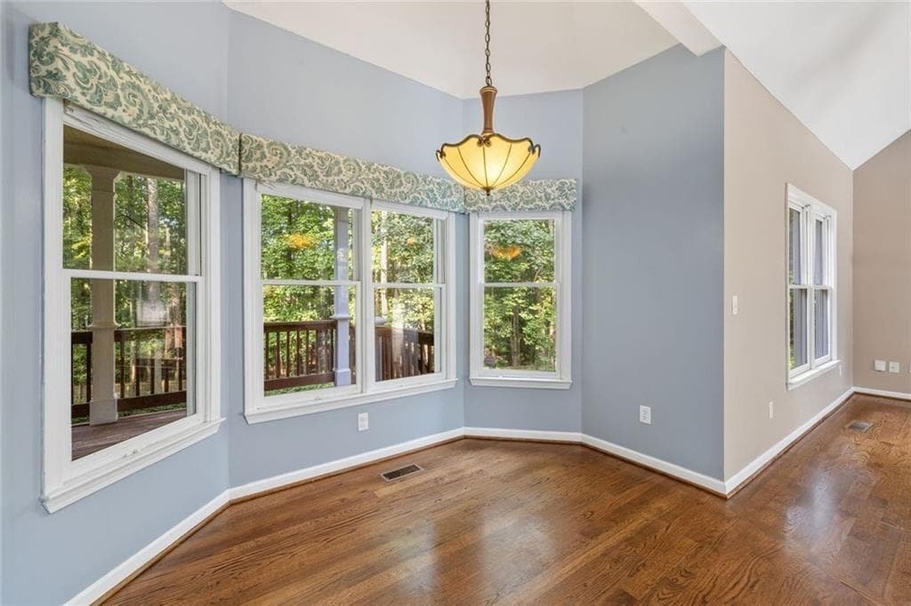 5 bedroom, 4 bathroom, 4,432 sq ft single family residence for sale at 395 Amberbrook Circle, Grayson, GA 30017 — photo 9