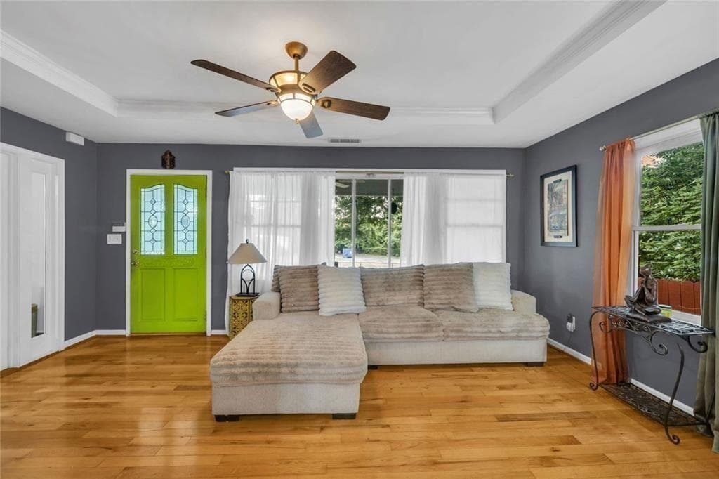3 bedroom, 2 bathroom, 1,652 sq ft single family residence for sale at 276 Logan Street, Atlanta, GA 30312 — photo 7
