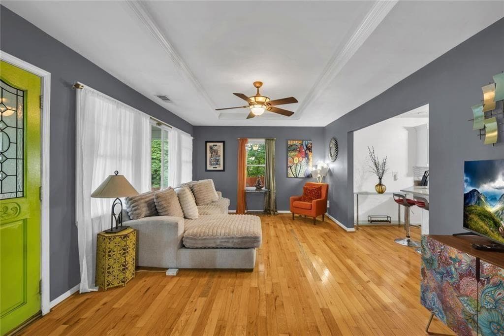 3 bedroom, 2 bathroom, 1,652 sq ft single family residence for sale at 276 Logan Street, Atlanta, GA 30312 — photo 8