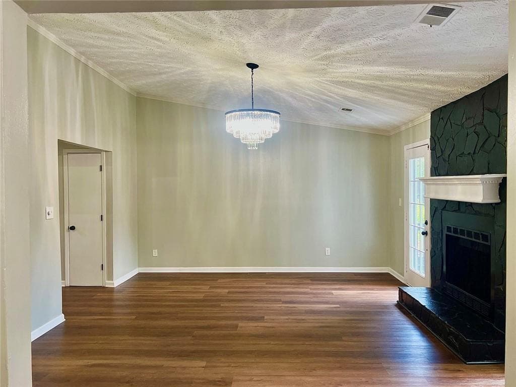 3 bedroom, 2 bathroom, 1,453 sq ft single family residence for sale at 2034 Corners Circle, Lithonia, GA 30058 — photo 7