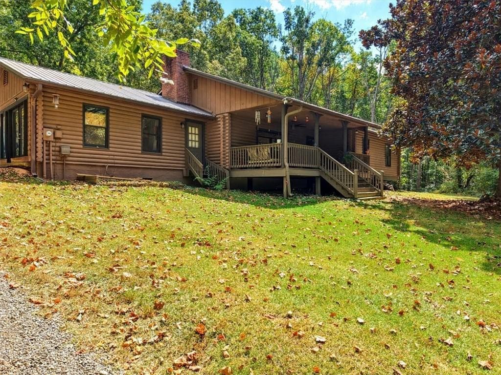 3 bedroom, 1 bathroom, 1,350 sq ft single family residence for sale at 39 Holly Drive, Cartersville, GA 30121 — photo 2