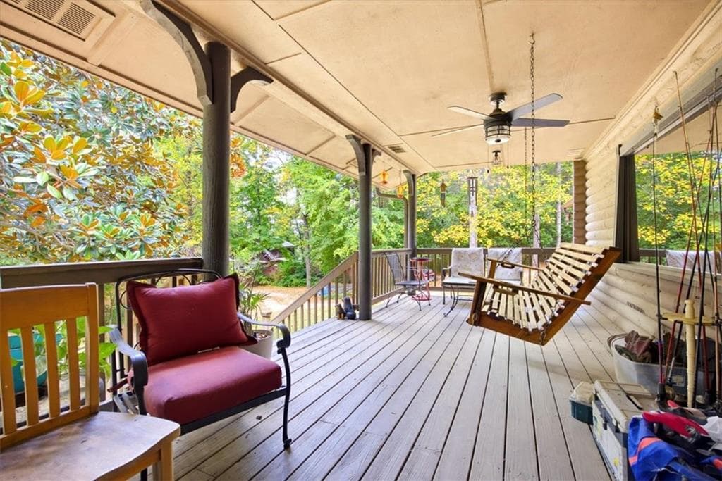 3 bedroom, 1 bathroom, 1,350 sq ft single family residence for sale at 39 Holly Drive, Cartersville, GA 30121 — photo 9