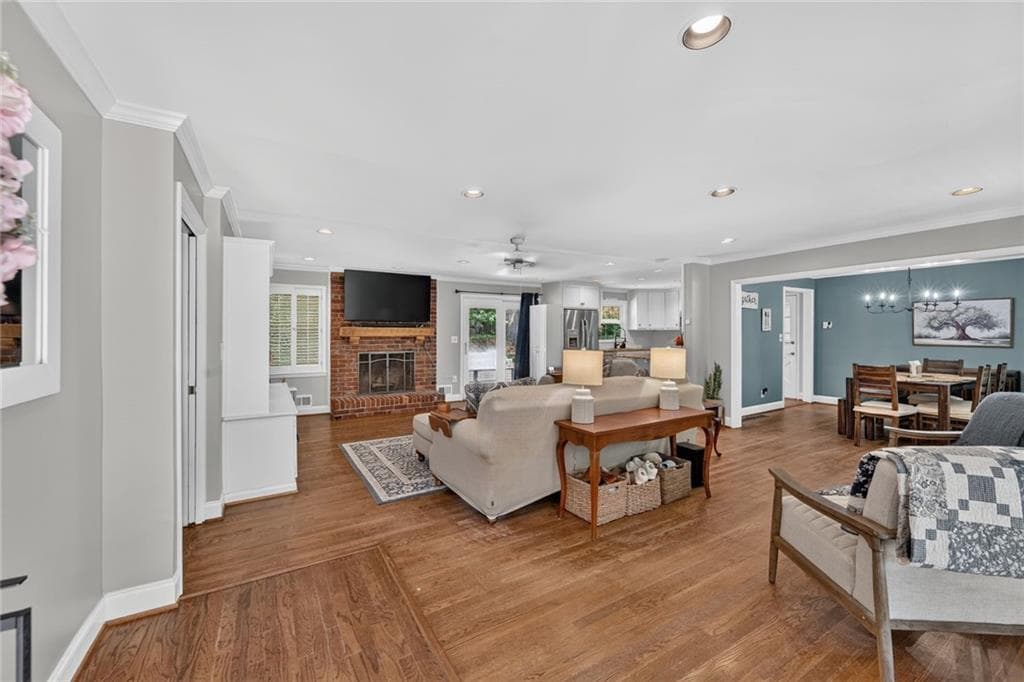 3 bedroom, 2 bathroom, 1,946 sq ft single family residence for sale at 2381 Bradcliff Court, Atlanta, GA 30345 — photo 2