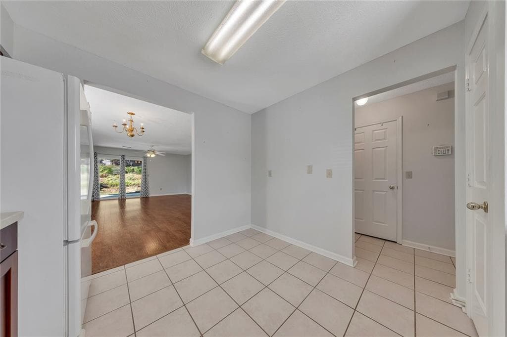 2 bedroom, 2 bathroom, 1,224 sq ft townhouse for sale at 5189 Village Green Way, Alpharetta, GA 30009 — photo 9