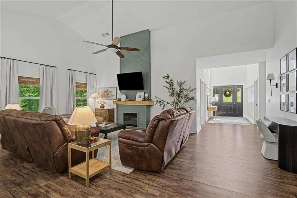 3 bedroom, 2 bathroom, 1,935 sq ft single family residence for sale at 1381 Star Point Road, Carrollton, GA 30116 — photo 6